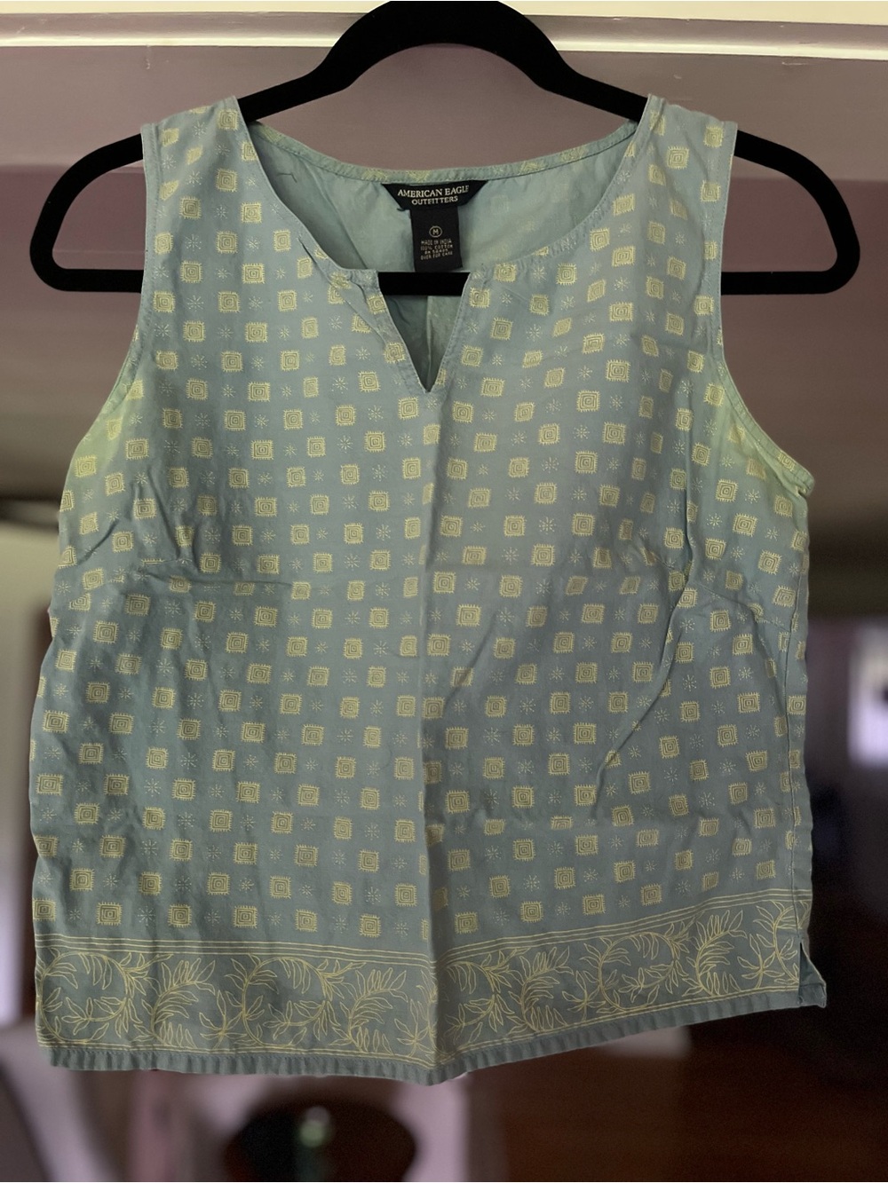 Vintage American Eagle Outfitters Light Blue Sleeveless Medallion Boxy Tank Top